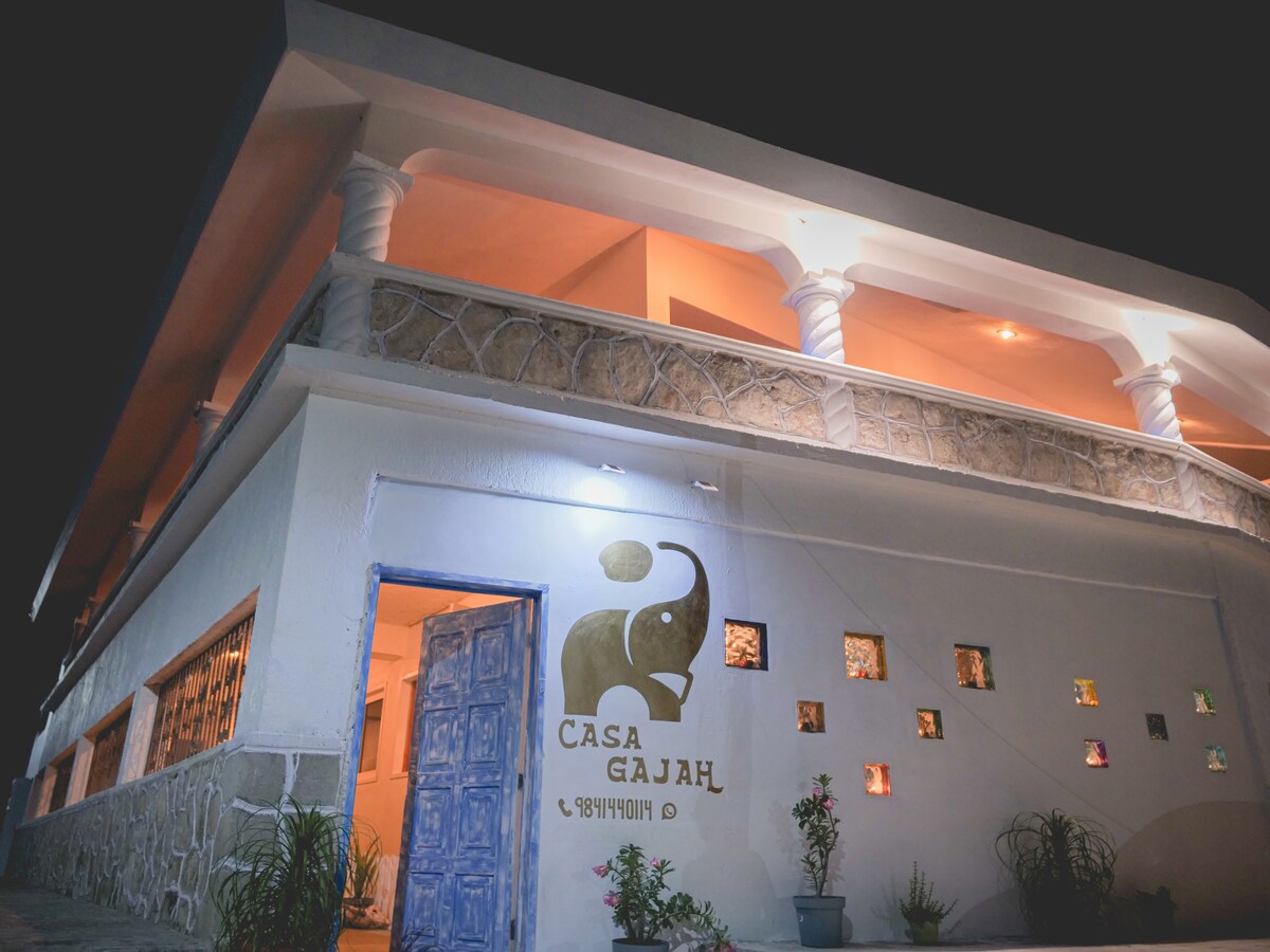 Casa Gajah, Apartment 80m from the beach, al Cuyo