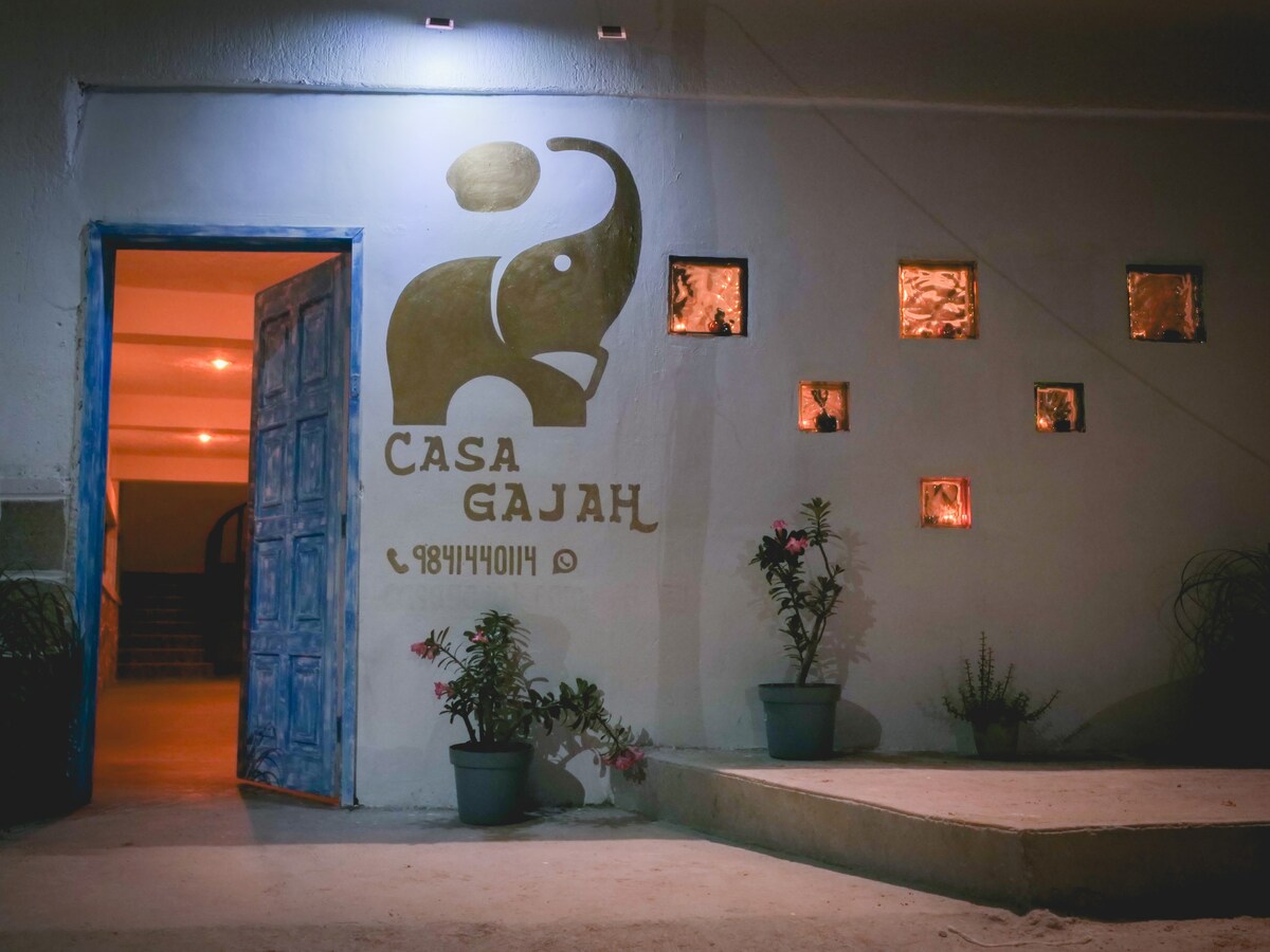 Casa Gajah, Apartment 80m from the beach, al Cuyo