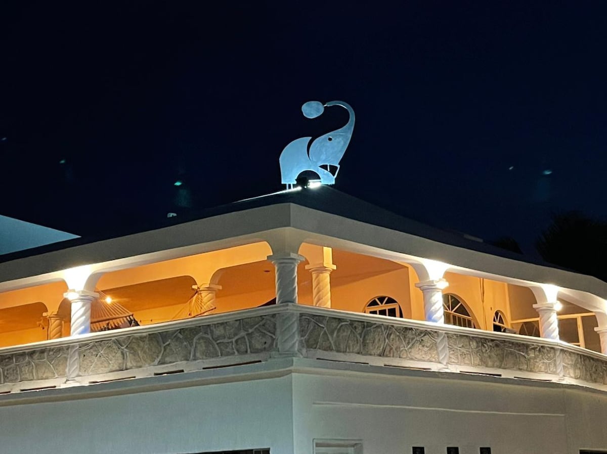 Casa Gajah Cuarto a 80 m dal mar, 2 pax