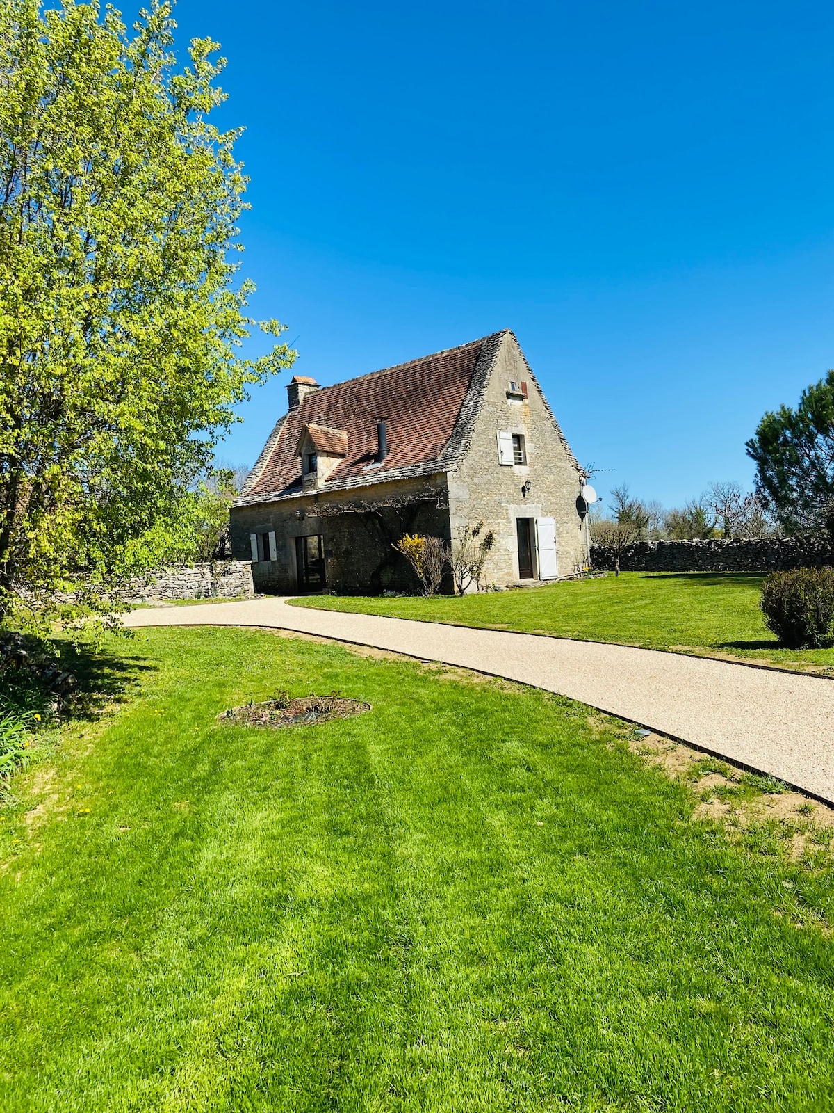 Gîte Le Romarin 6 personnes, Piscine