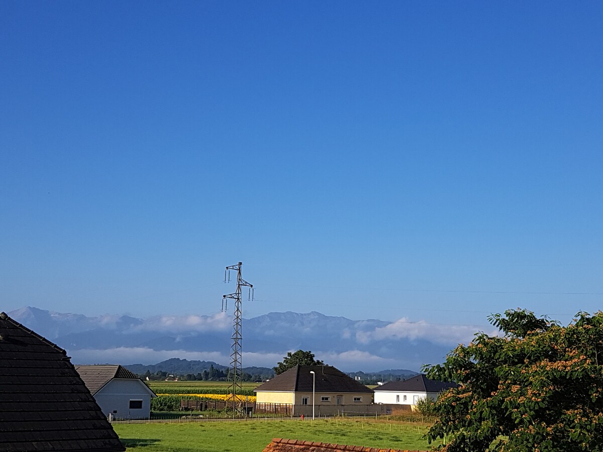 Evelyne & Titou的住宿加早餐