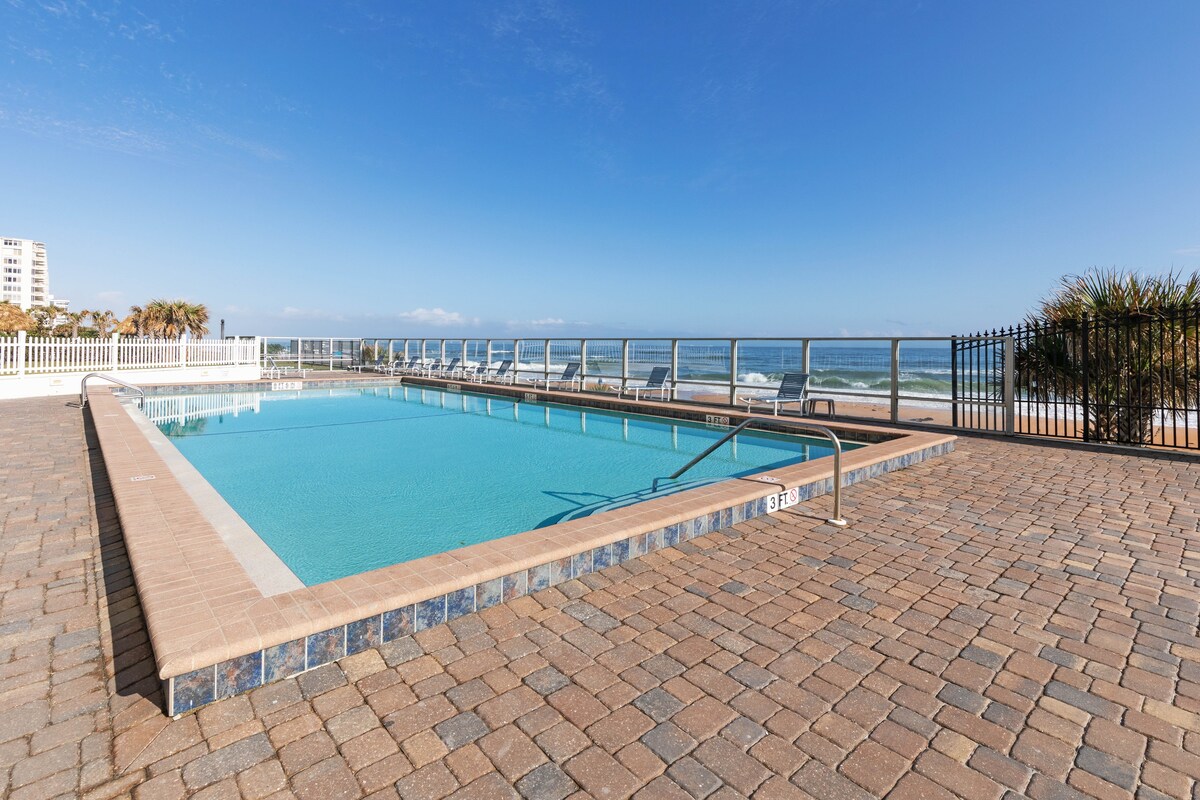Directly on Ocean! 10th FL, 2 Bdrm Condo with Pool