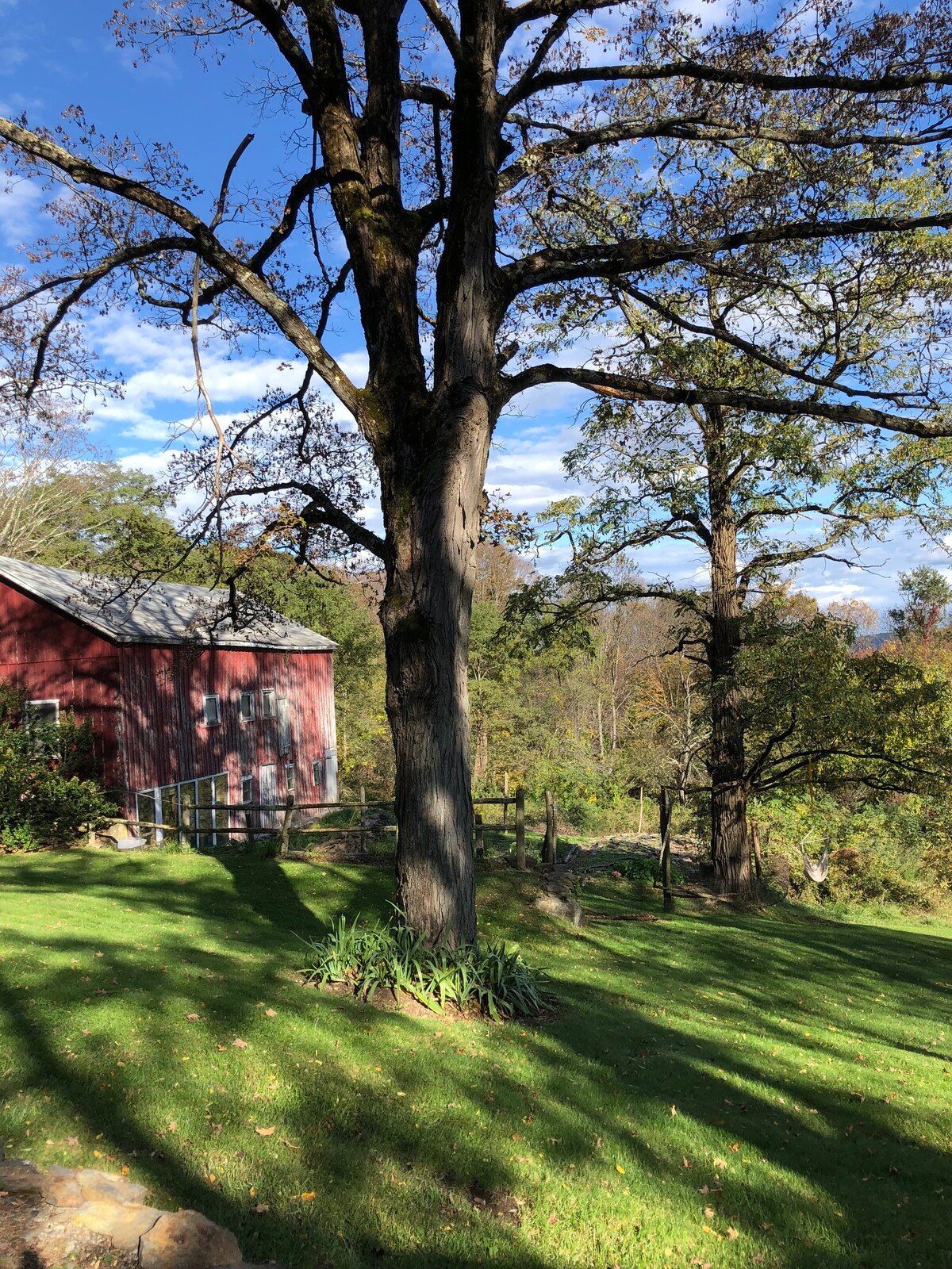 美丽的农舍自然度假胜地，距离纽约市90分钟路程
