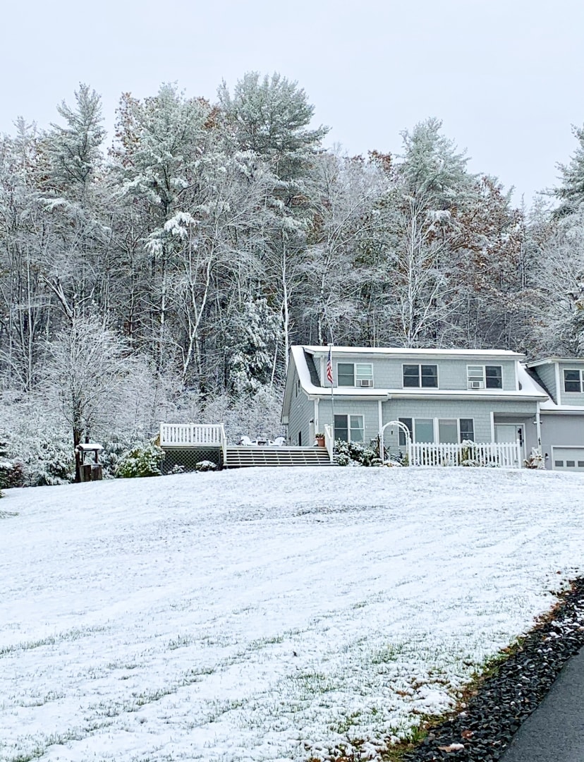 Charming and Cozy Hilltop Home