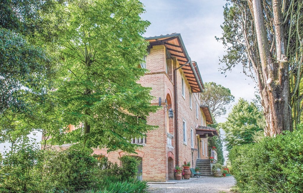 农家乐「Villa Il Poggiolo」Siena, Loggia