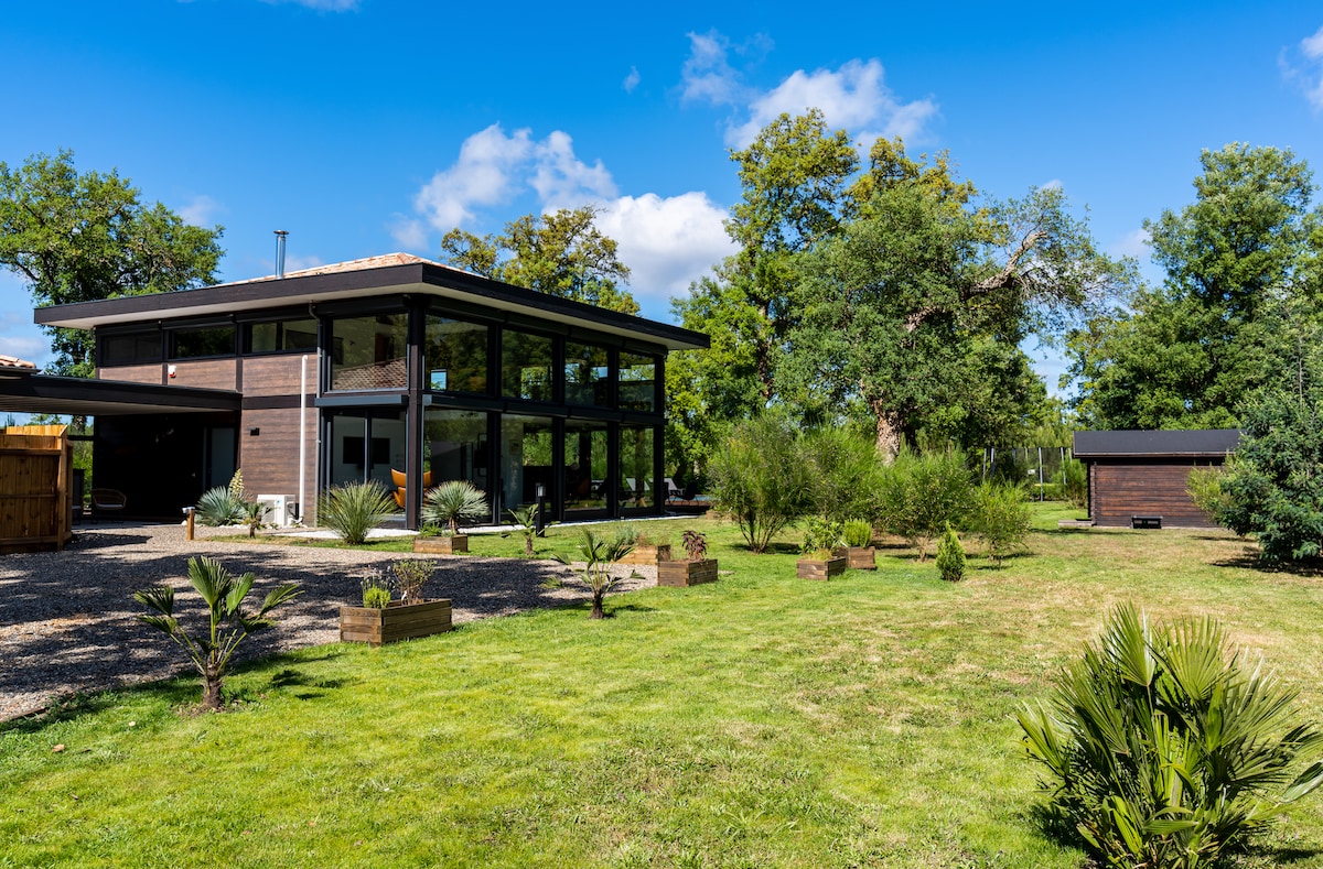 Unique, quiet Villa in the nature (ocean and golf)