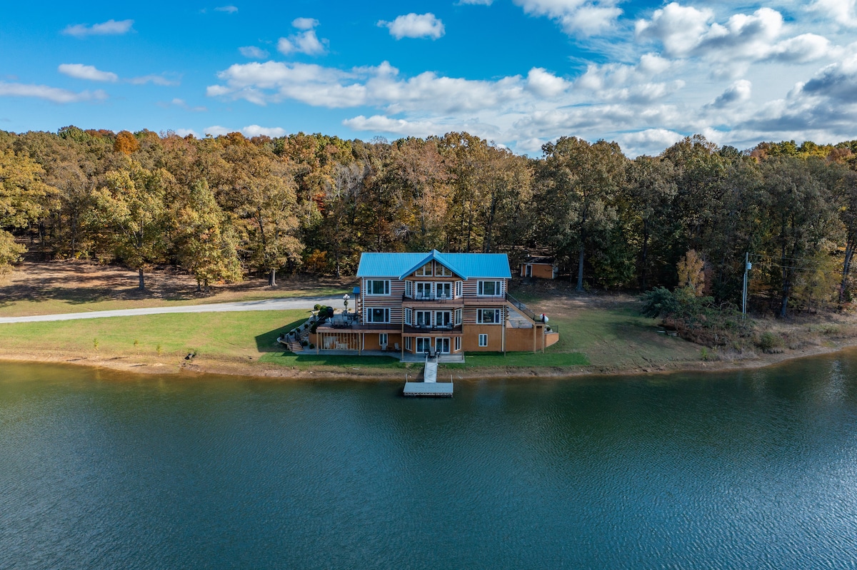 Blue Ridge Lodge at Tiger Lake