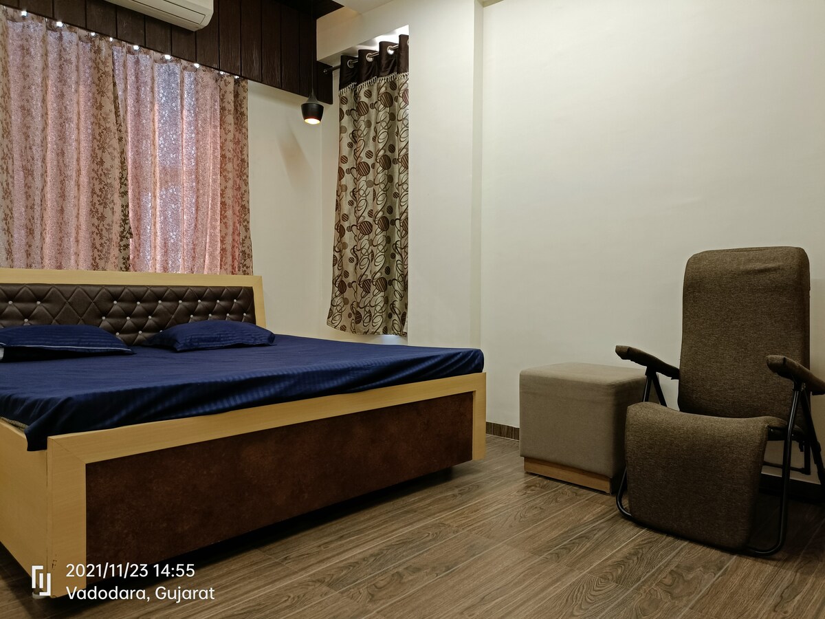 G Home Stay,
 2 BHK Flat 
Bhayli - Vadodara