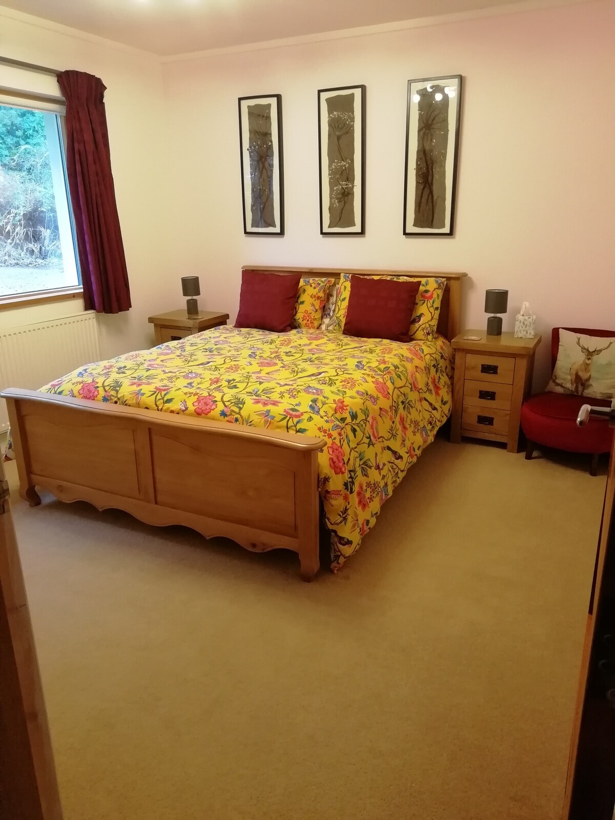 Comfortable one bed flat overlooking Loch Long