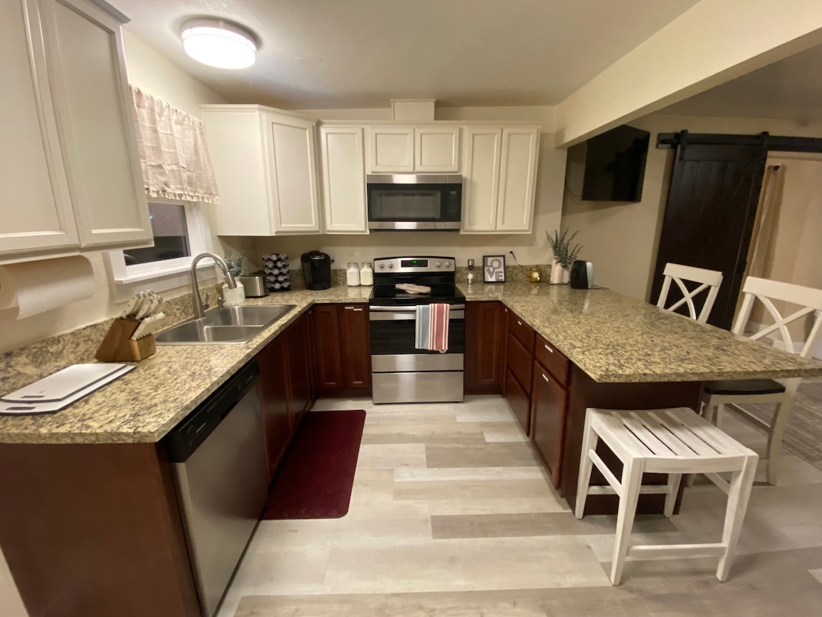 Centrally Located - No Fees - 1BR/1BA Remodeled 13