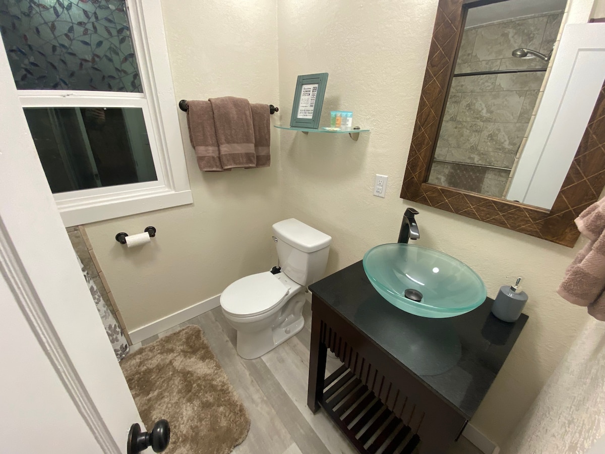 Centrally Located - No Fees - 1BR/1BA Remodeled 13