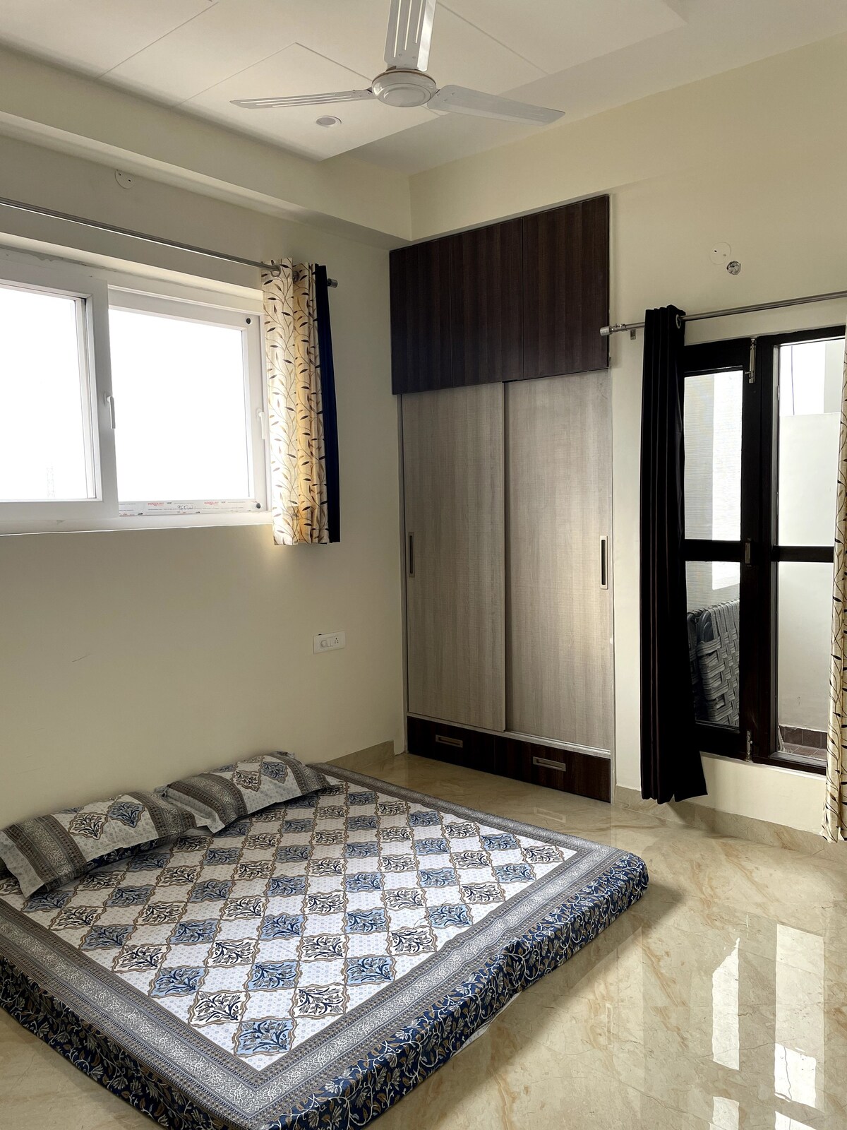 「Carebnb」位于zirakpur的1间独立豪华客房