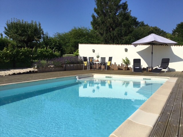 Delightful gite with private pool in quiet hamlet