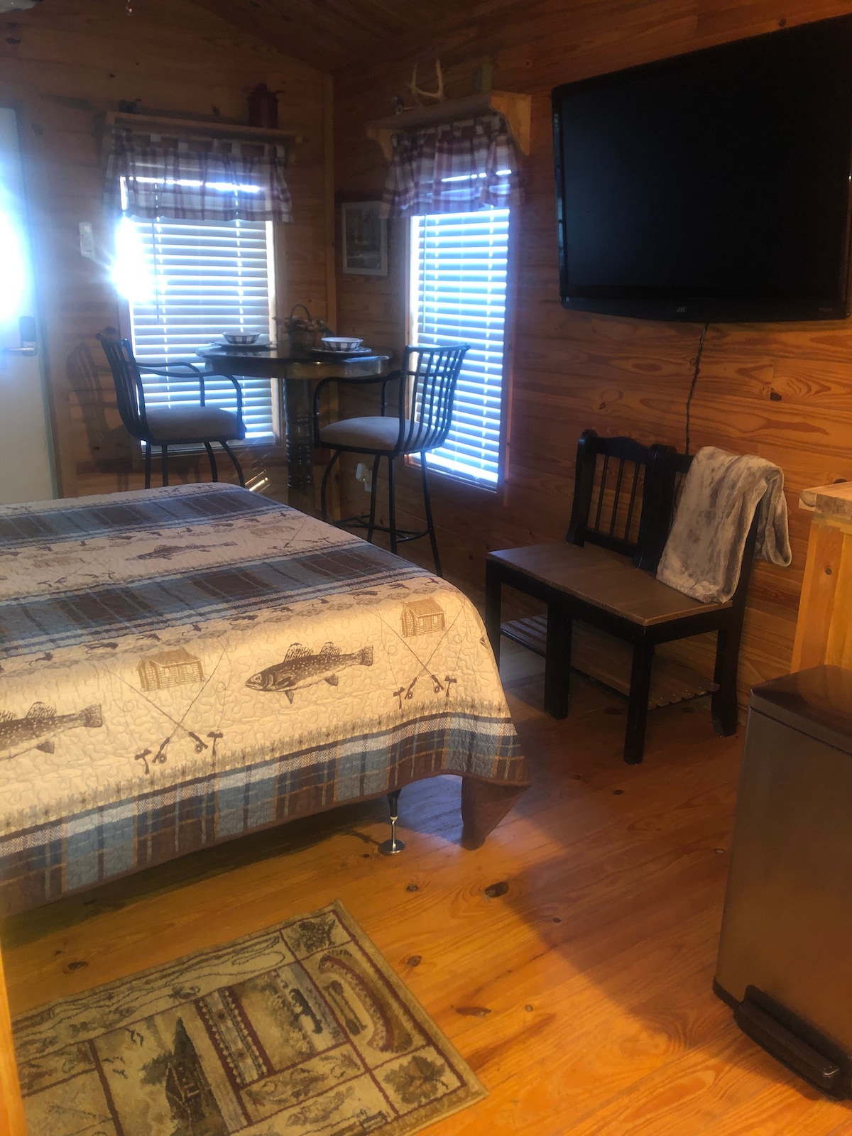KT’s Cabin Tiny Home near the Suwannee River
