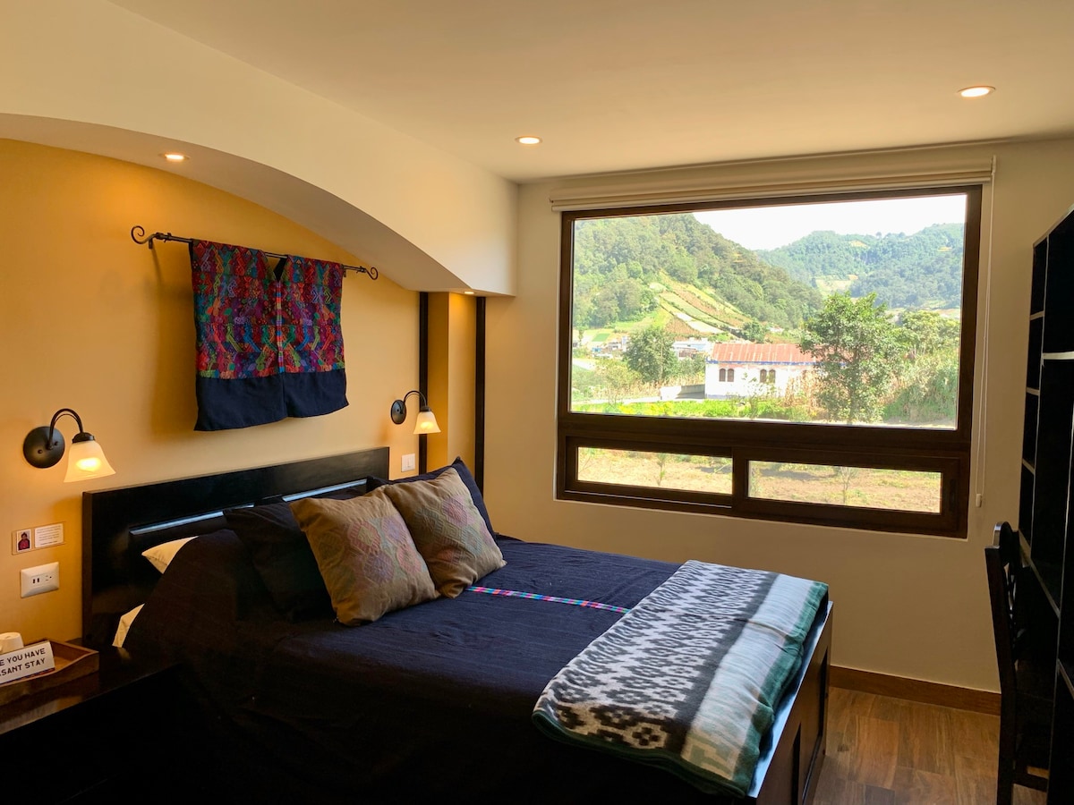 Deluxe Suite "Todos Santos" near Laguna Chicabal