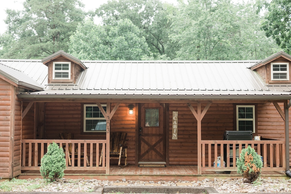 Kentucky Hollow-Mammoth Cave Cabin and Horse Barn