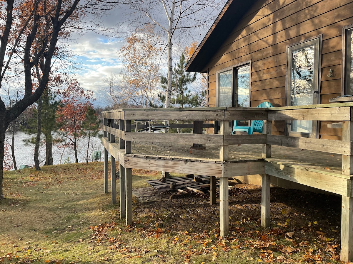 The Northern Pine Woods Lakefront Fishing Cabin!