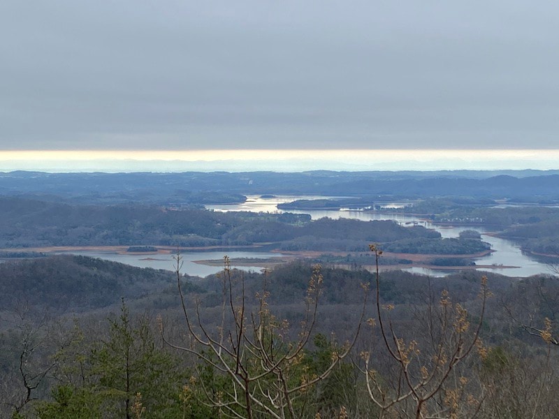 Clinch Mountain Hideaway ，宽敞的水景