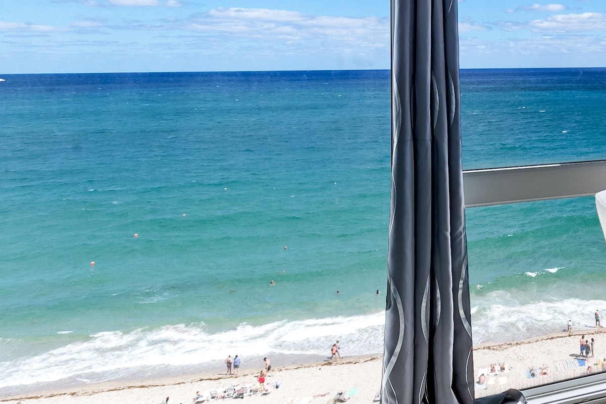 海滩海洋海滩每个窗口都可以观赏美景！阳台
