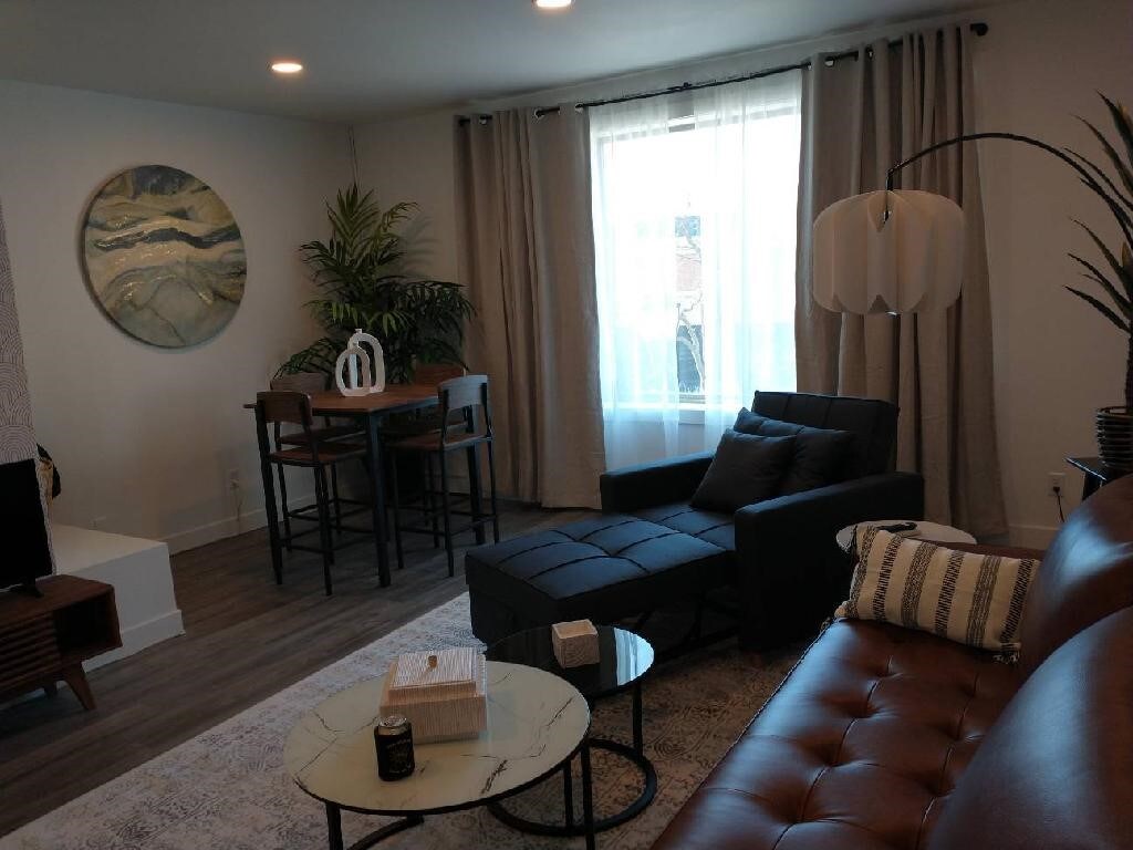 Lovely 1 Bedroom Serviced apartment in Sheboygan