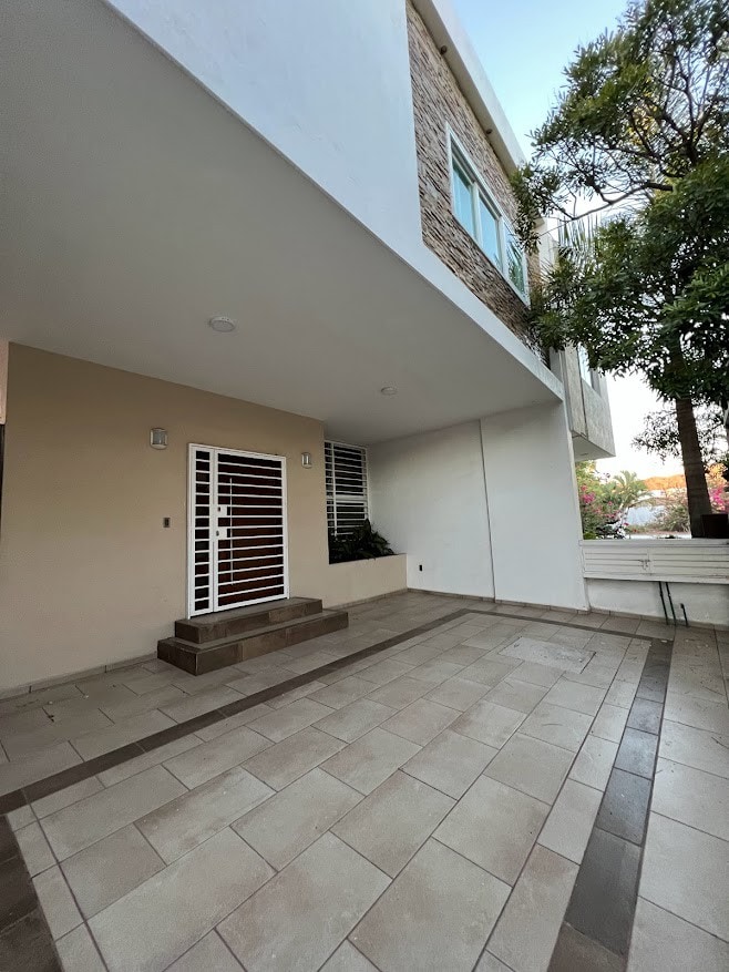 Exclusive Home: Central, A/C, Close to the Beach