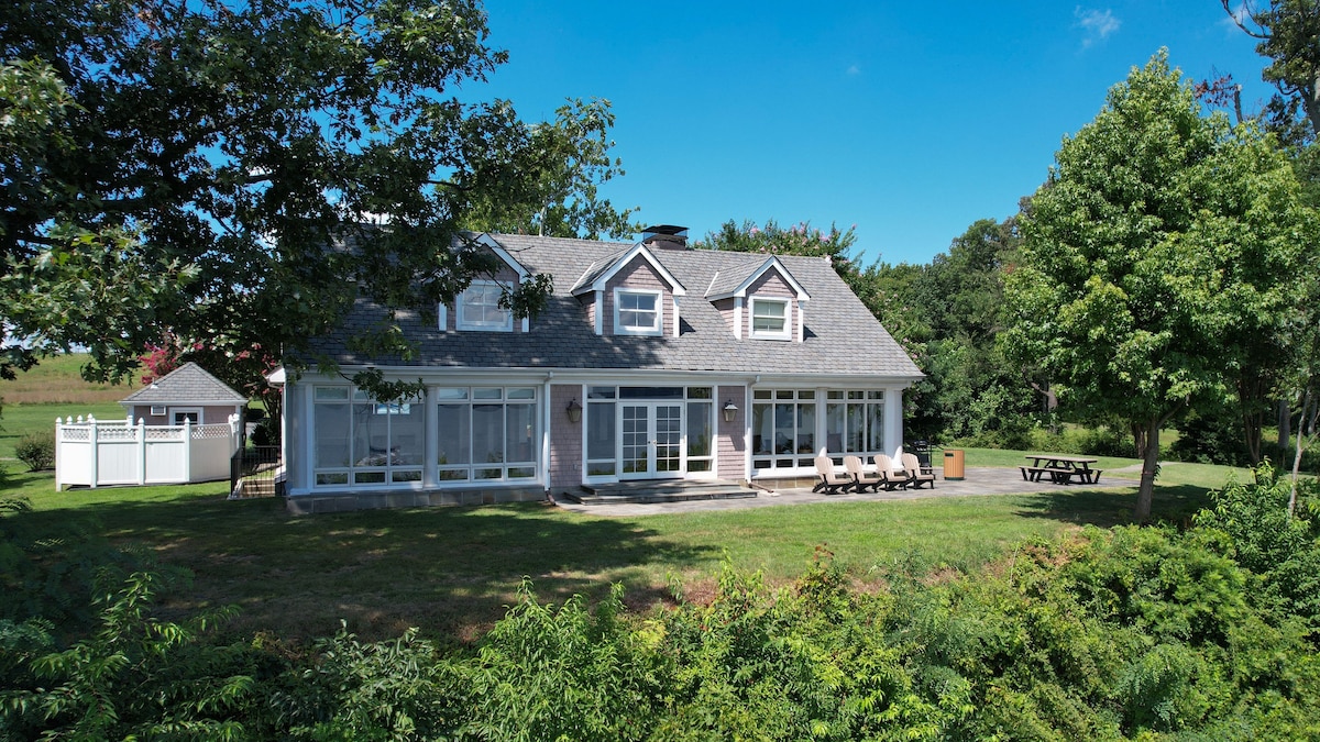 432-Acre Waterfront Retreat at Eagle Point