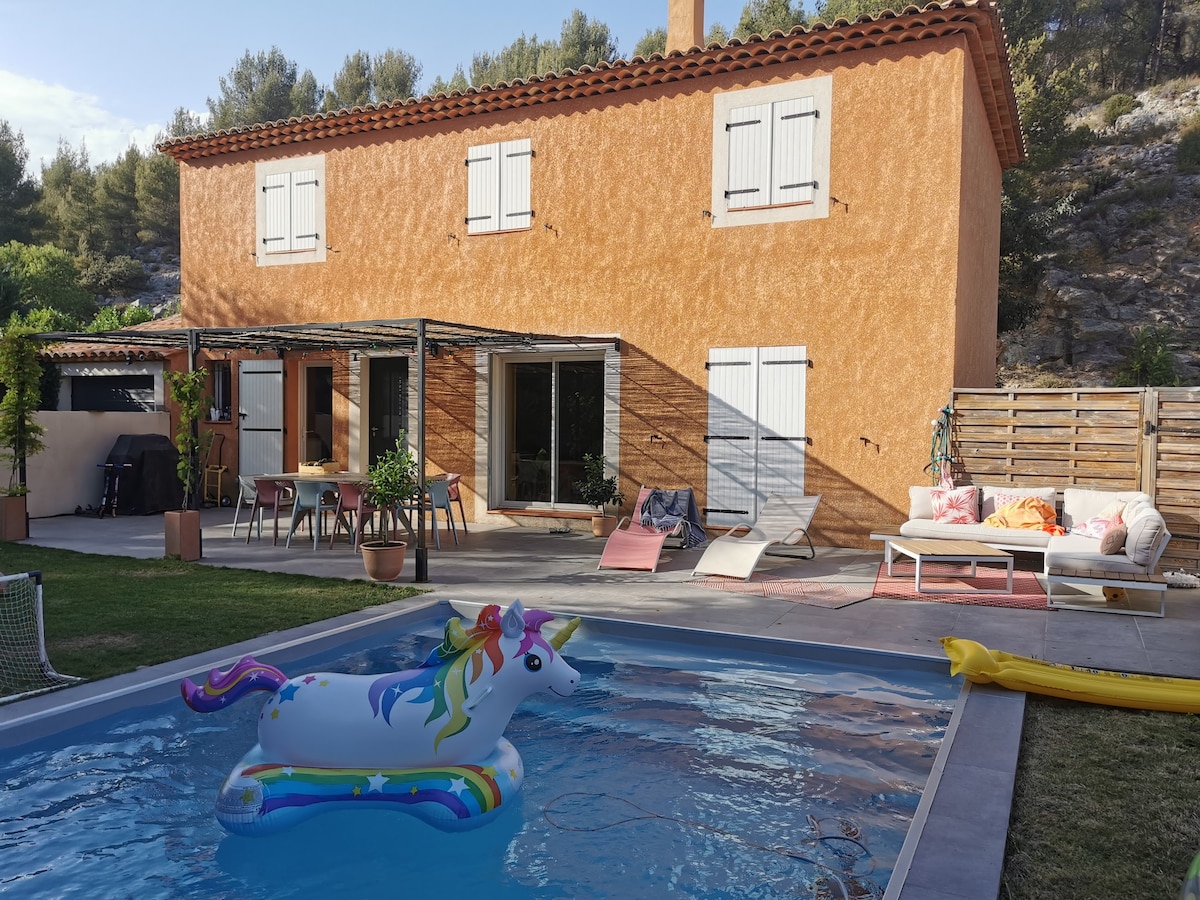 Villa near Aix en Provence with Pool