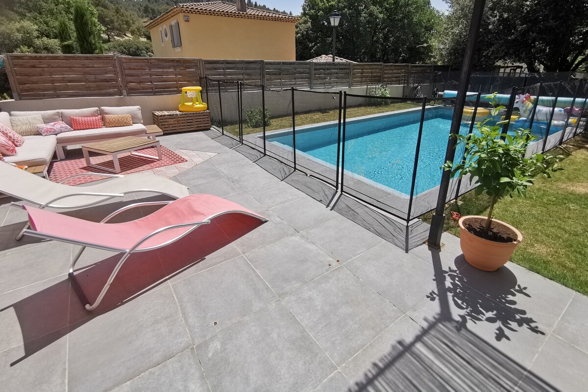 Villa near Aix en Provence with Pool