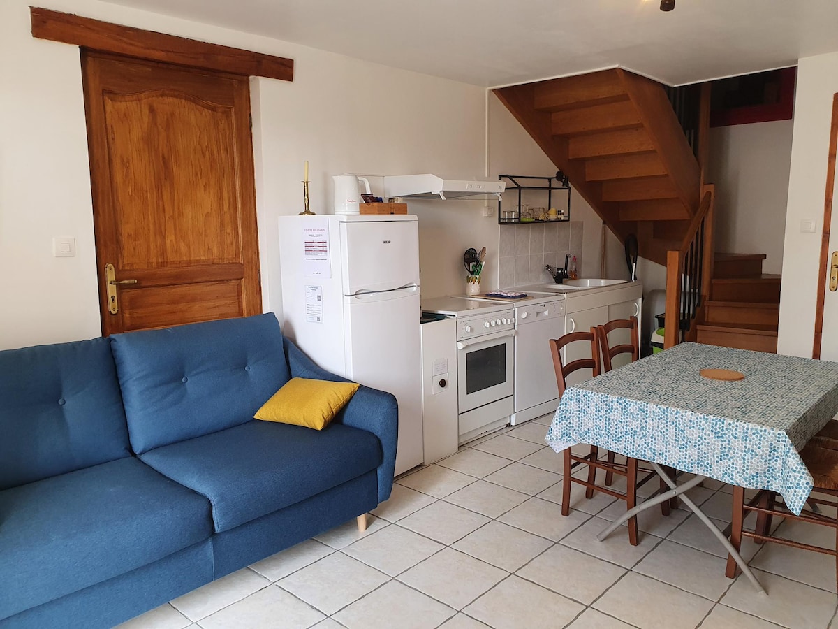 Logement 'la Hulotte'-10 min d'Auxerre-2h de Paris