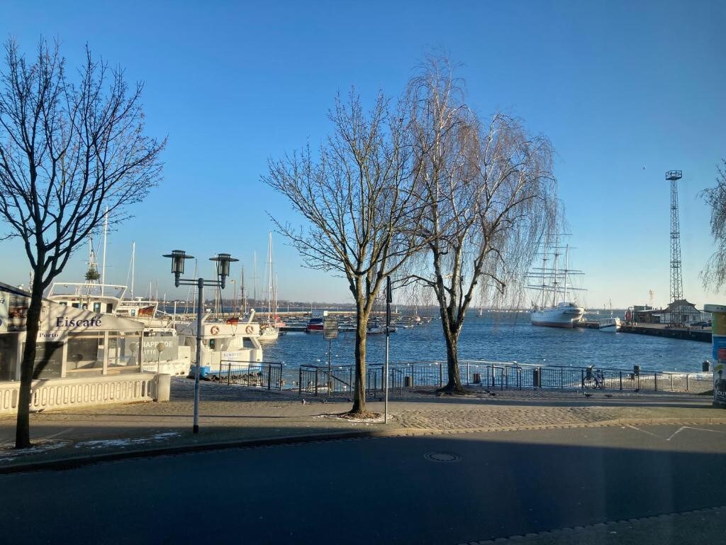 Großzügiges Apartment mit Hafenblick