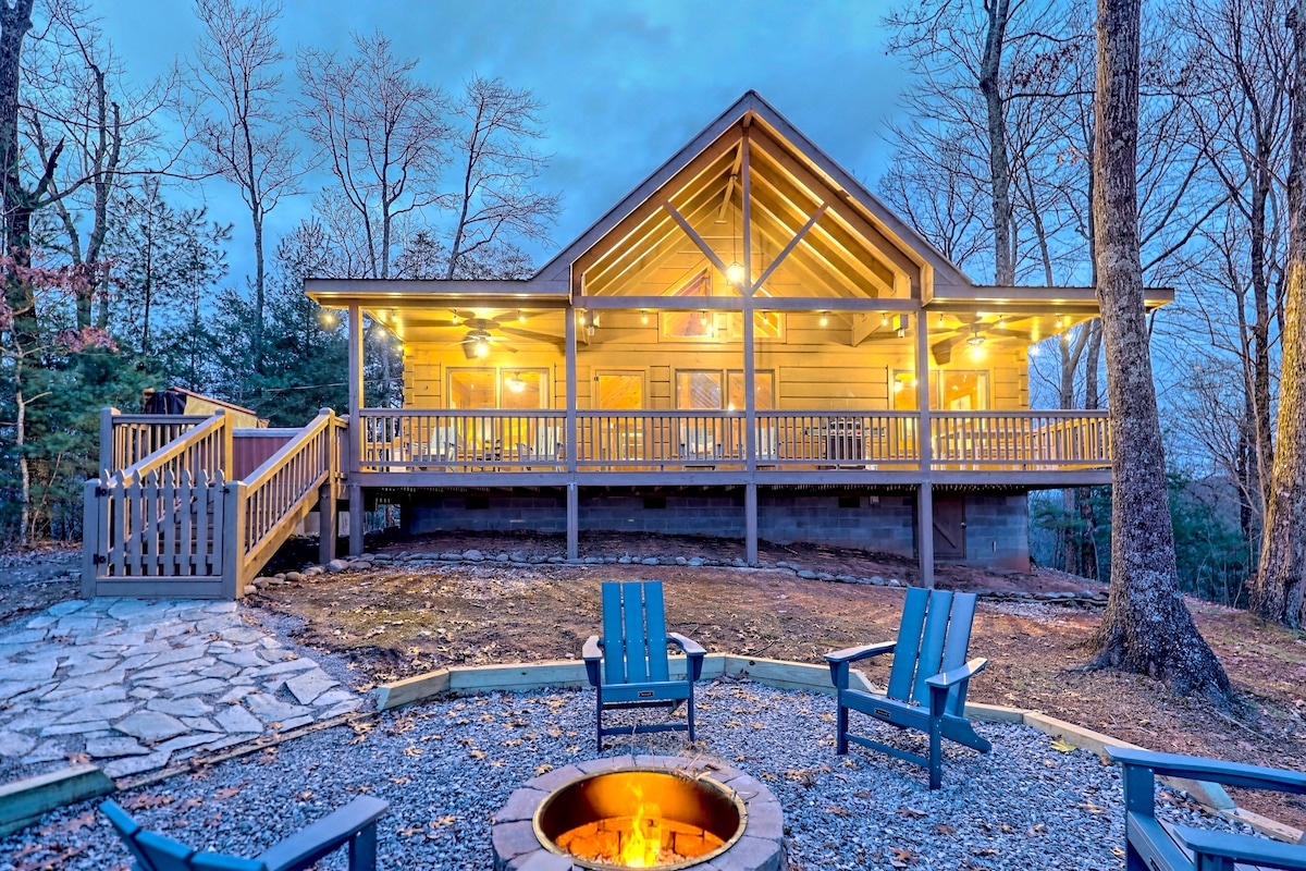 豪华小木屋，带壮观的山景-热水浴缸