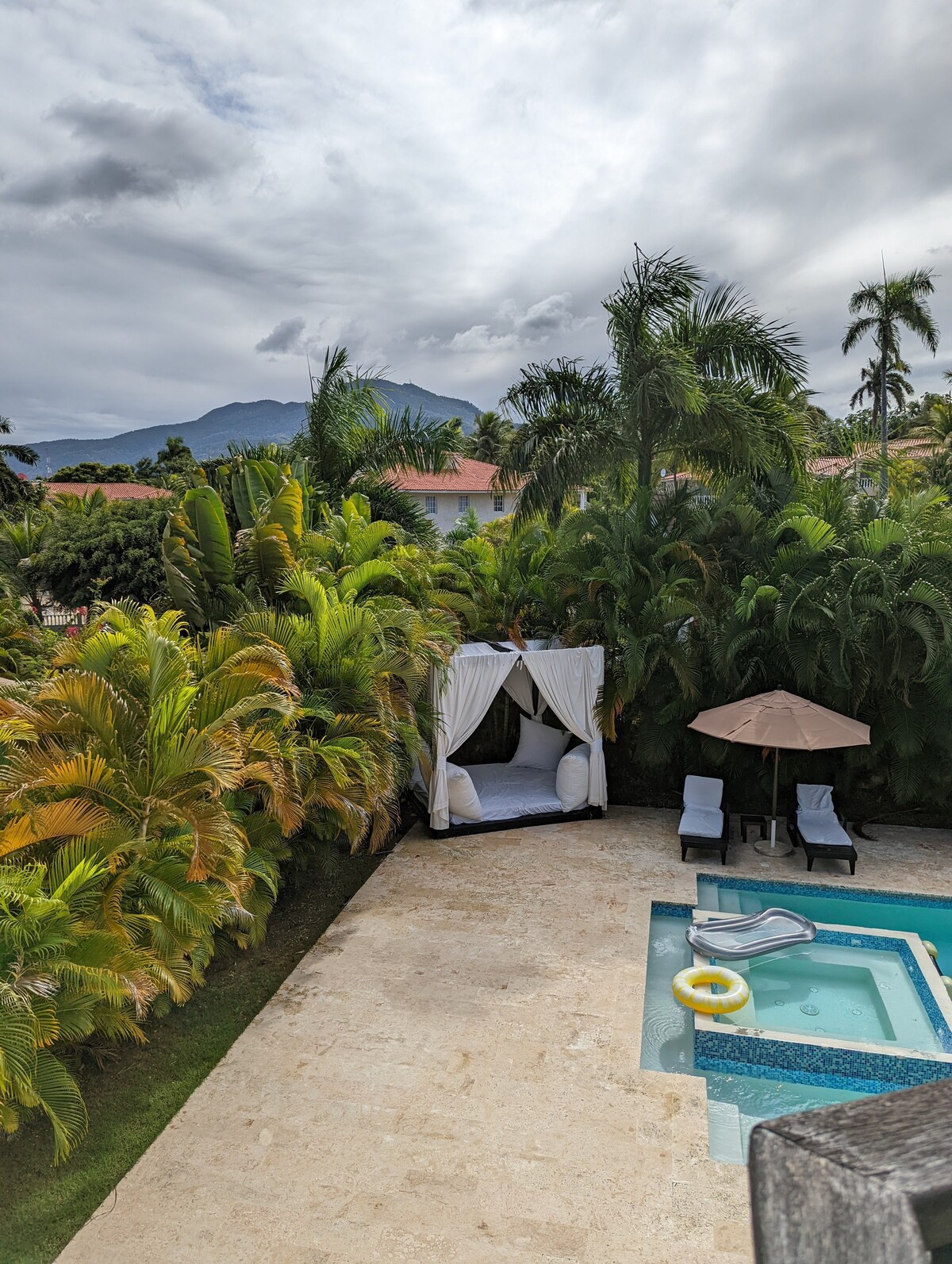 5-Star Luxury Villa, Pool, and Private Chef