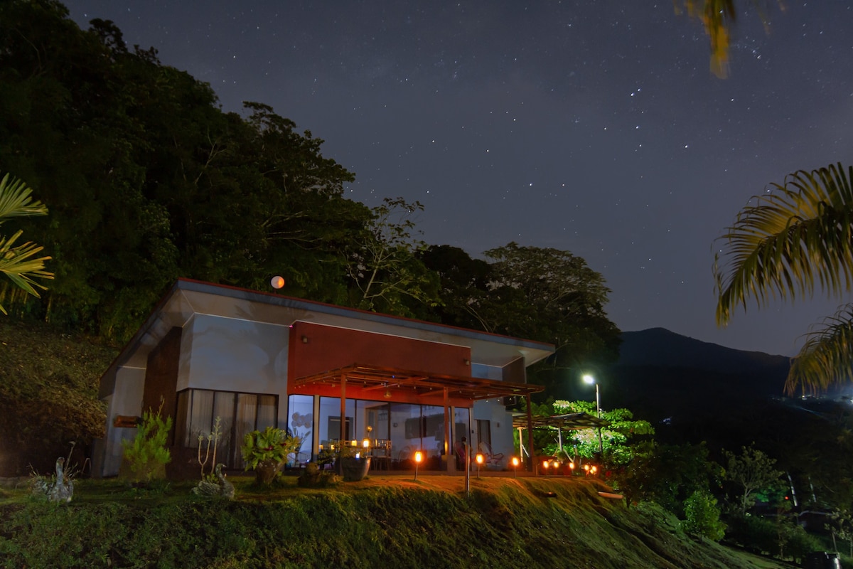 splendid house whit jacuzzi sorrounded by nature