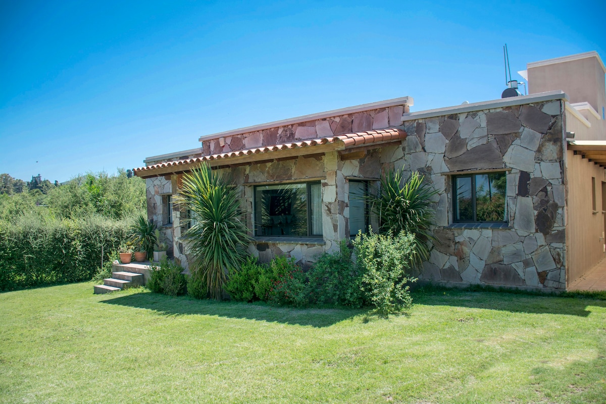 Wonderful and practical home in "La Cumbre"!