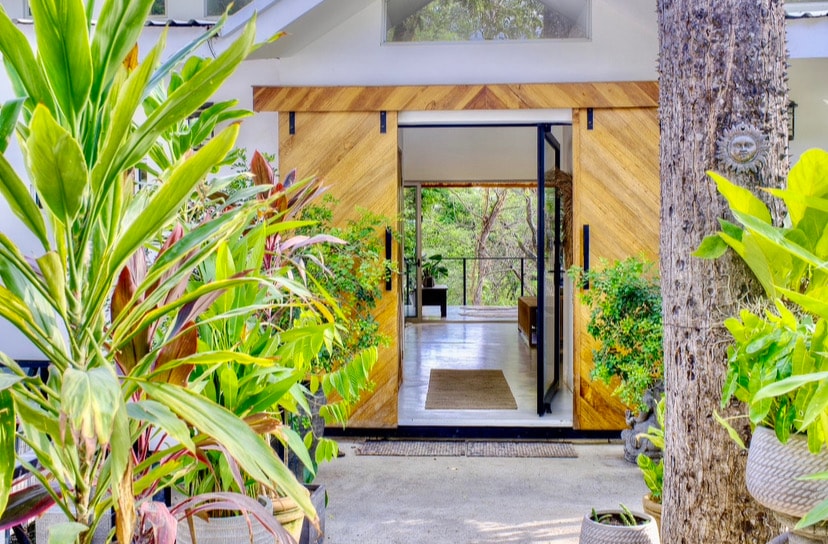 Peaceful Sanctuary Elevated in the Trees NEW POOL!