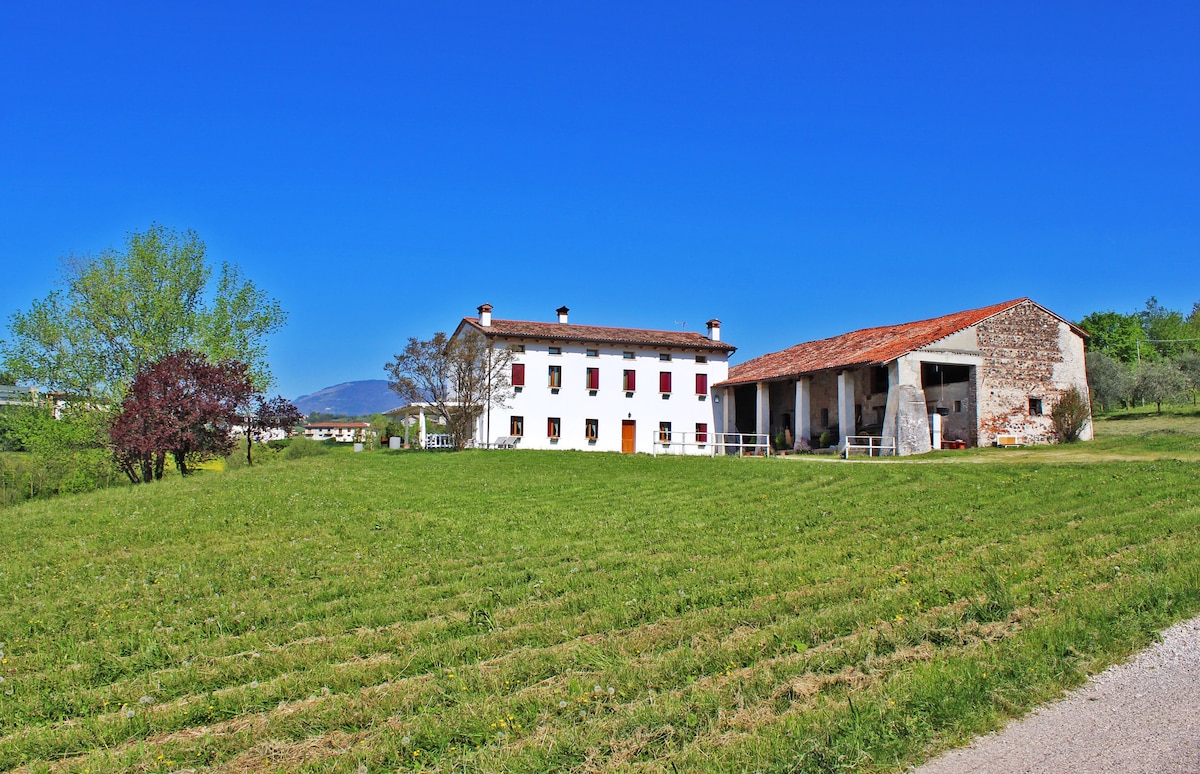 Agriturismo的豪华三人间，带早餐