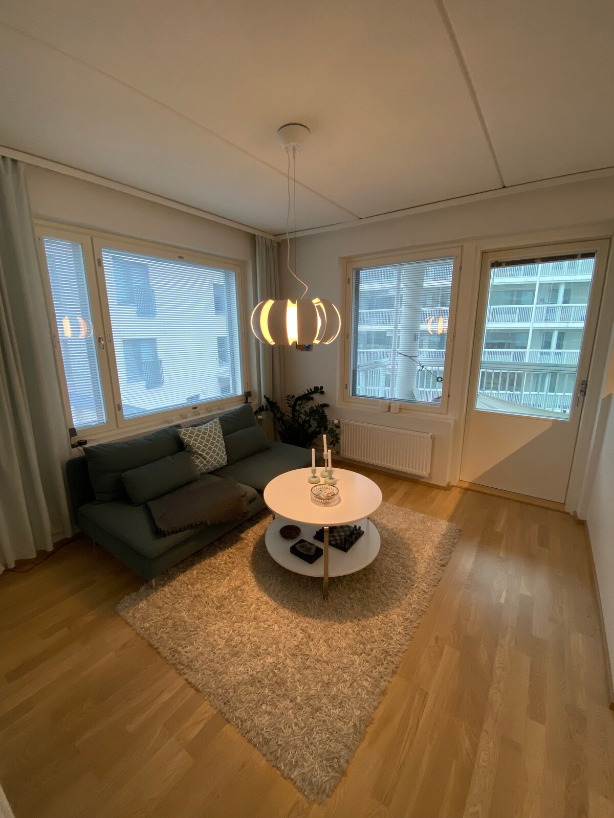 赫尔辛基机场附近的现代两卧公寓