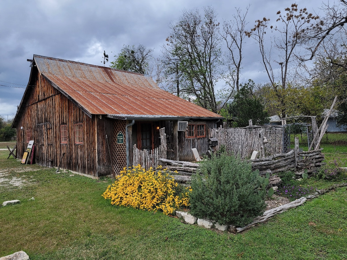 The Cottage Gasthaus in Heritage Village