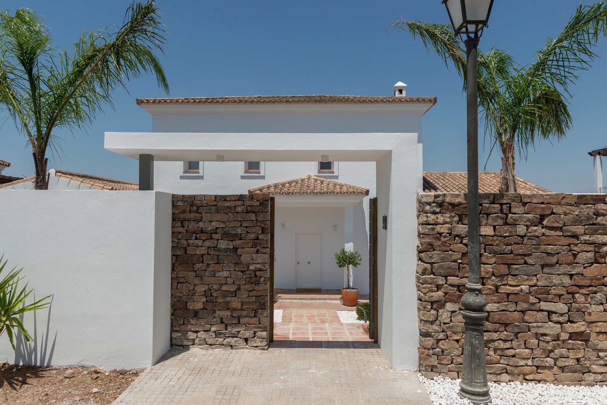 Villa Girasol con piscina privada y jardín