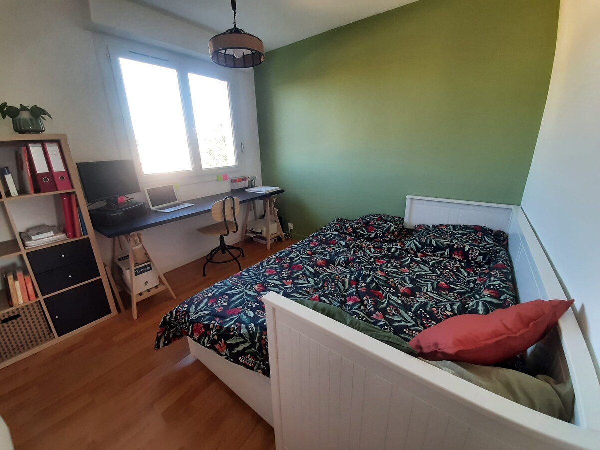 Agréable chambre dans appartement rénové