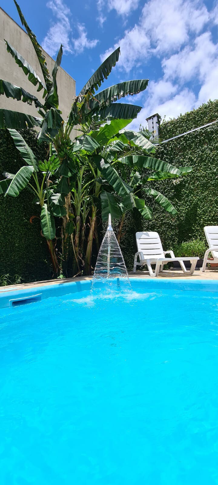 Casa do Mar Caiobá ，带迷人的花园和游泳池