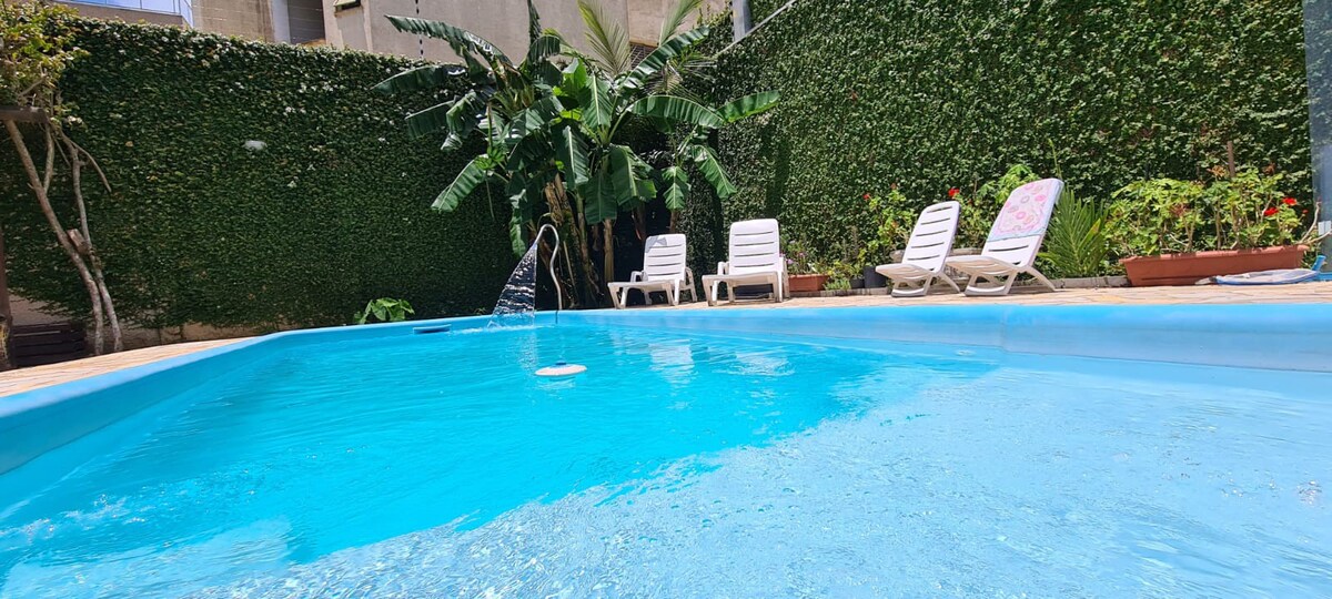 Casa do Mar Caiobá ，带迷人的花园和游泳池