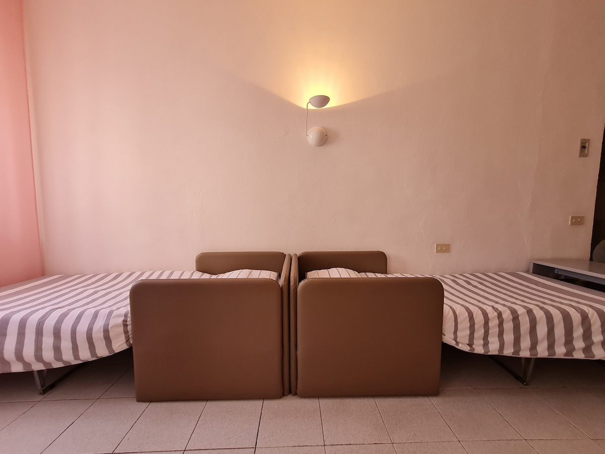 Quadruple room with Wi-Fi and TV in San Gimignano