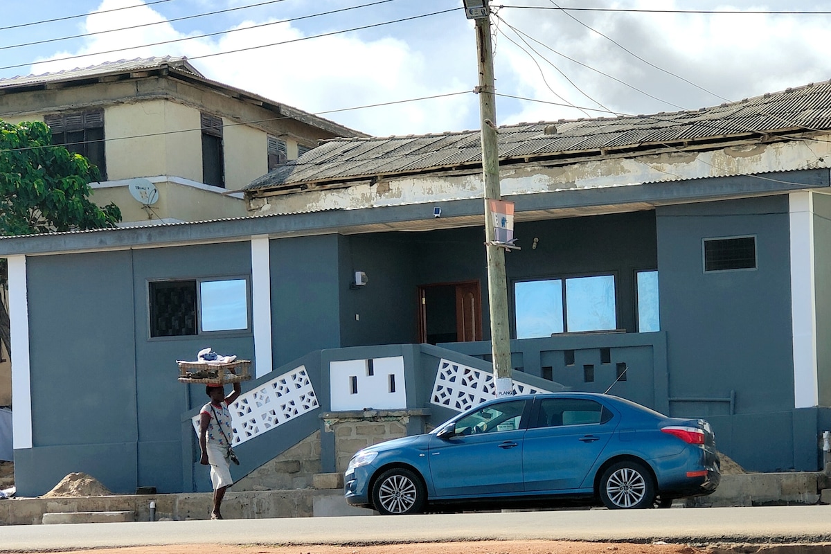 Cheerful 2-bedroom bungalow at Elmina - Cape Coast
