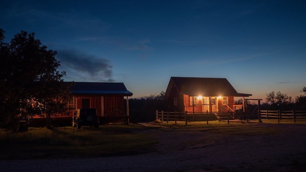 Kara Creek Ranch - Queen Bed Cabin (#9)