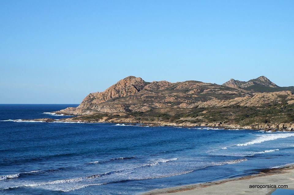 Ile Rousse、温馨和空调公寓