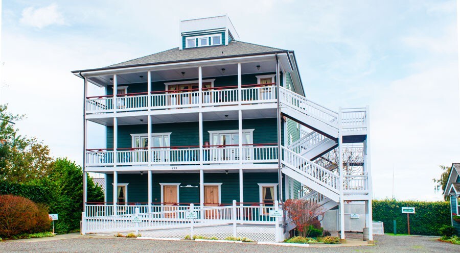 Bay View Room in the Heart of Port Townsend!