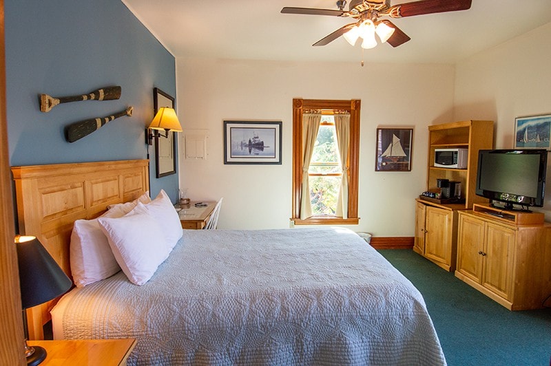 Bay View Room in the Heart of Port Townsend!