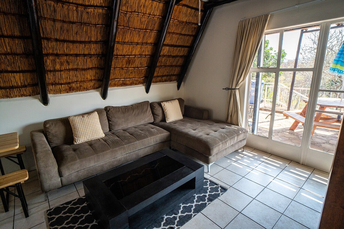 Tshiamo Bush Chalet