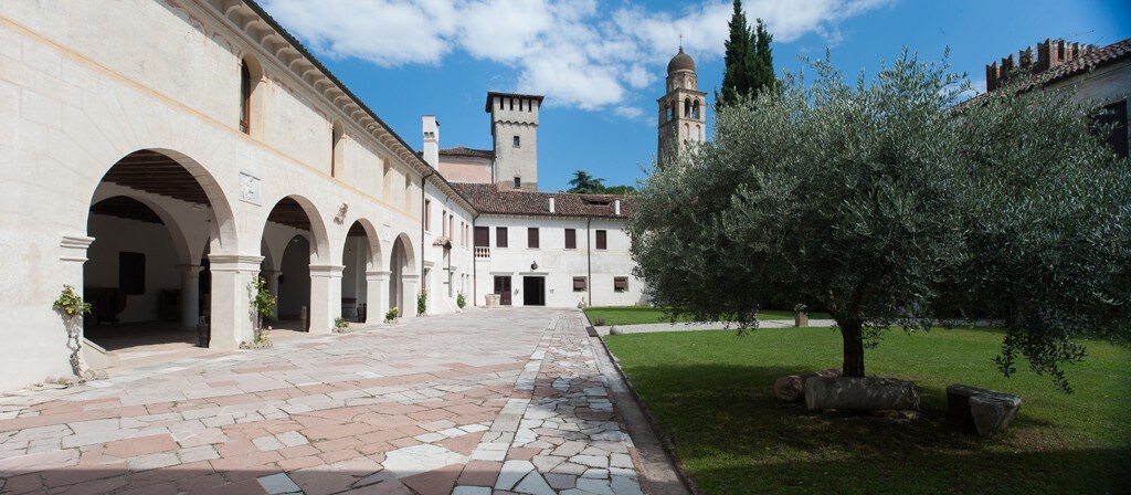 # 2圣玛丽亚迪佩罗宁里瓦修道院（ SANTA MARIA DI PERO-NINI RIVA FLAT ）